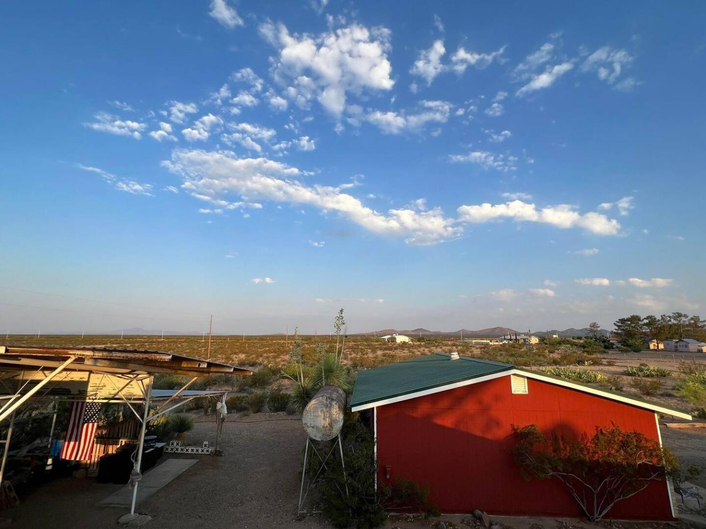 Hole In The Wall Getaway - Usa Mexico Border Bed And Breakfast Columbus Kültér fotó